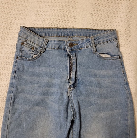 SHEIN LIGHT WASH SKINNY JEANS - Picture 5 of 6